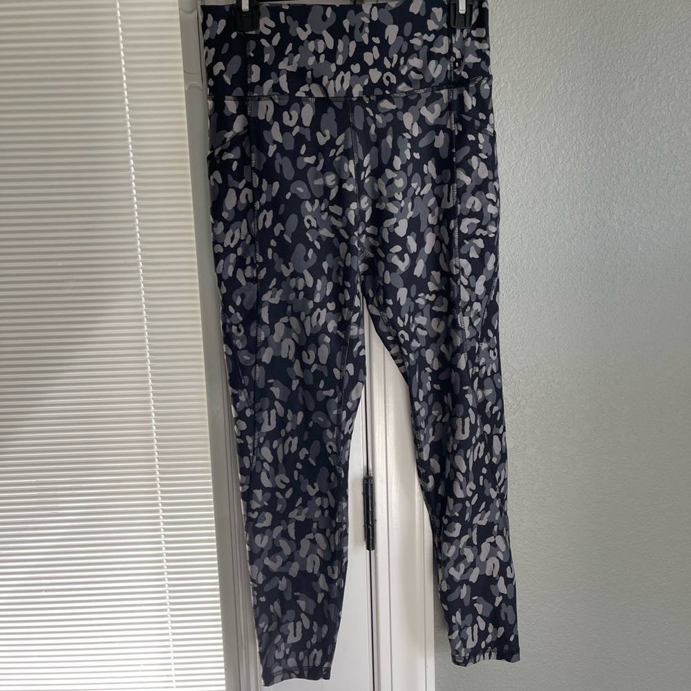 Marika leggings.